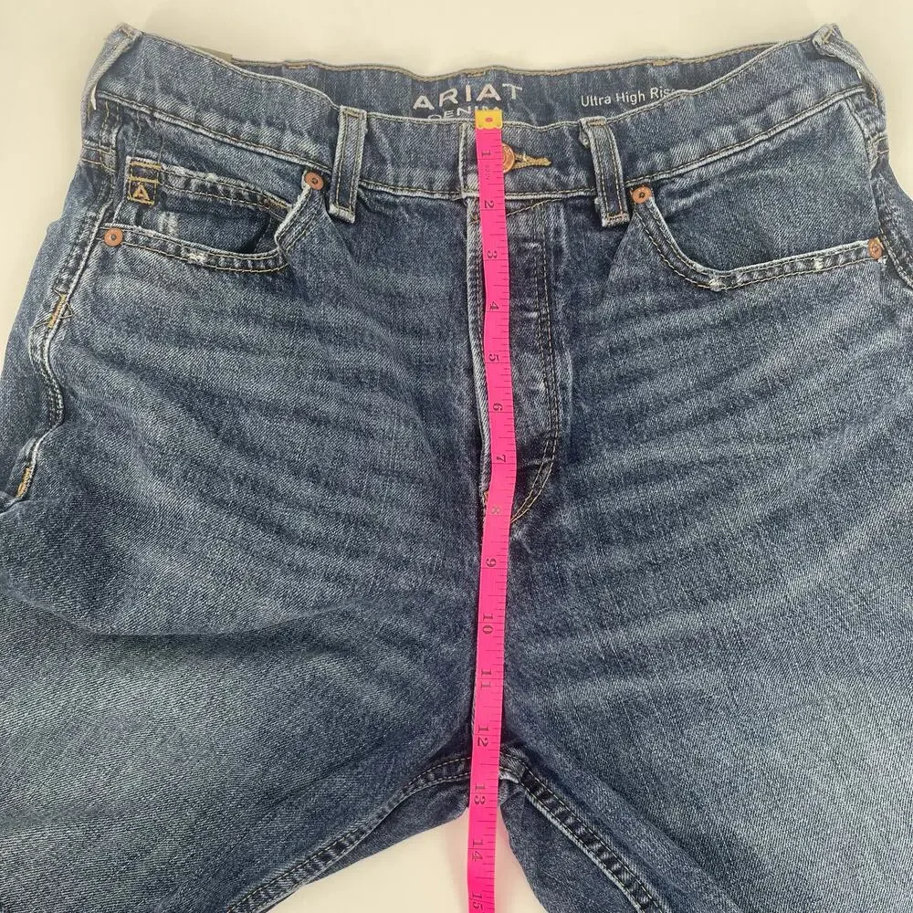 Ariat Distressed Straight Dark Wash‎ Men's Jeans Size 30